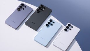 Samsung Galaxy S26 और Galaxy S26+ लॉन्च: दमदार परफॉर्मेंस, AI फीचर्स और 7 साल अपडेट के साथ आए नए फ्लैगशिप स्मा