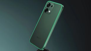 பின்றானே இவன்.. 189 கிராமில் 7000mAh பேட்டரி.. 80W சார்ஜிங்.. 50MP கேமரா.. புது OPPO போன்.. எந்த மாடல்?