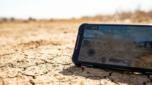 ఎండల వేడికి ఫోన్ వేడెక్కుతుందా? గేమింగ్ ల్యాగ్ తగ్గించే సీక్రెట్ టిప్స్ ఇవే..!