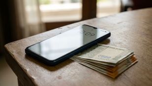 Redmi A7 Pro 5G లాంచ్.. రూ. 12 వేలకే భారీ బ్యాటరీ ఫోన్!