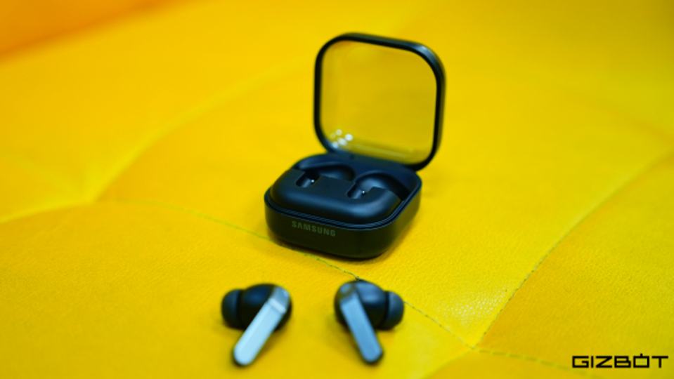 Samsung Galaxy Buds4 Pro Review: Design and Build