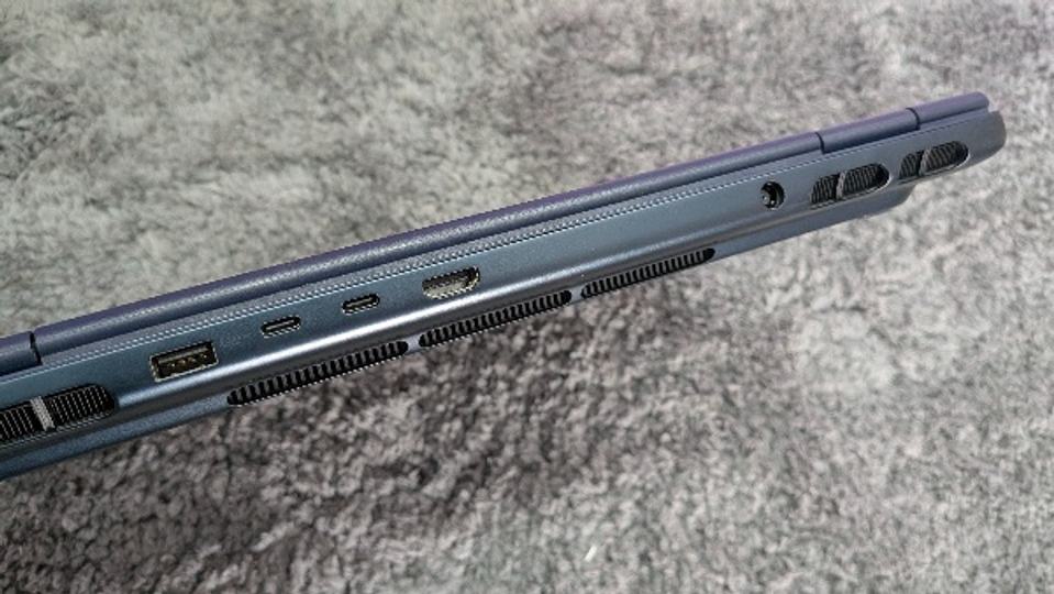 Alienware 16X Aurora Review: Ports and Connectivity