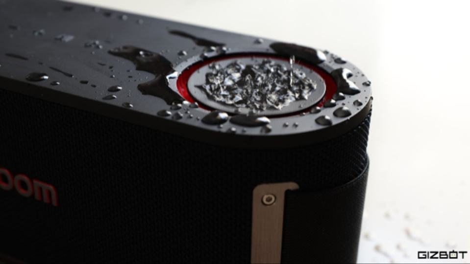 LG Xboom Bounce Review: Design and Build
