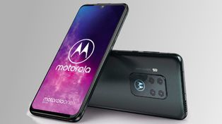 Motorola One Zoom Renders Leak – Might Not Be An Android One Phone