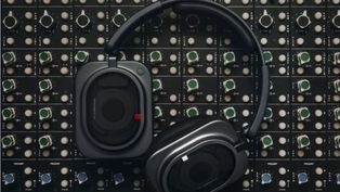 Nothing Headphone (1) Pro Launched with Triple-Driver Architecture, Noise Cancellation, Spatial Audio and More