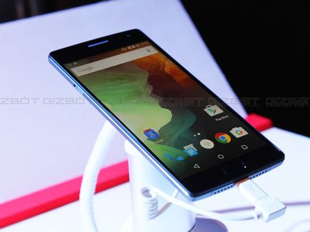 Step 2: Copy the downloaded files to OnePlus 2's internal storage Step 2: Copy the downloaded files to OnePlus 2's internal storage