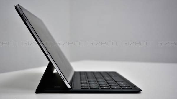 Super Compact Form Factor Super Compact Form Factor