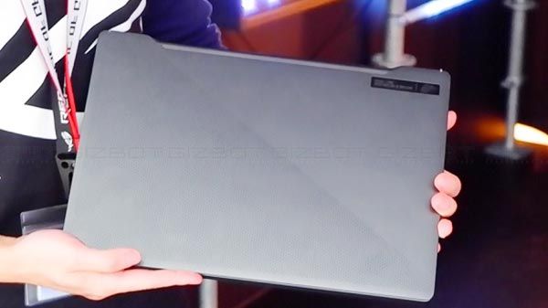 Most Portable Full-Fledged Gaming Machine Most Portable Full-Fledged Gaming Machine