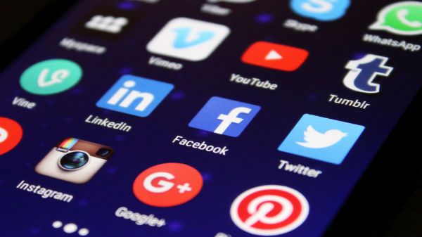 Facebook Facebook