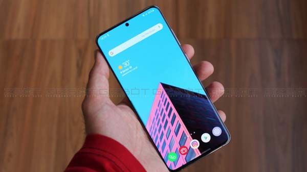 Bezel-less Beauty Bezel-less Beauty