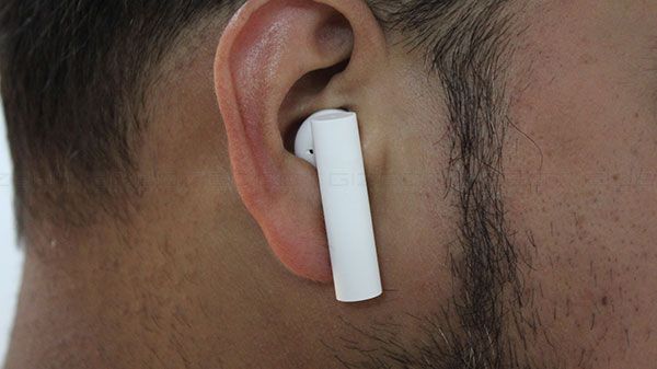 Wearing Experience And Gesture Controls Wearing Experience And Gesture Controls