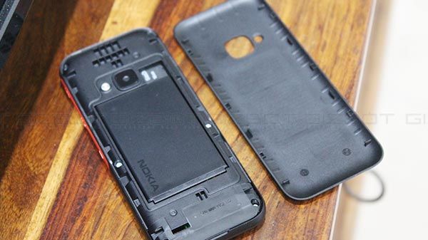 Battery Life, SIM-Card Support And Connectivity Battery Life, SIM-Card Support And Connectivity