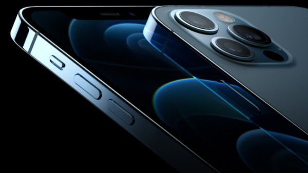 iPhone 12 Mini Vs iPhone SE: Design Details iPhone 12 Mini Vs iPhone SE: Design Details