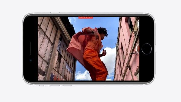 iPhone 12 Mini Vs iPhone SE: Camera Performance iPhone 12 Mini Vs iPhone SE: Camera Performance