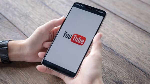 YouTube YouTube