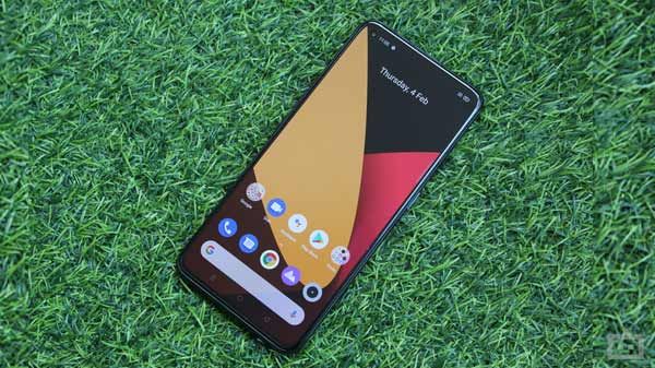 6.5-inch 2400x1080 FHD+ 120Hz Super AMOLED Display 6.5-inch 2400x1080 FHD+ 120Hz Super AMOLED Display