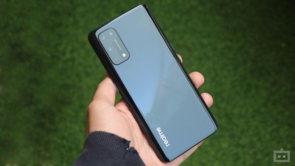 Realme X7 Pro Design- Same Old Chassis With Some New Touches Realme X7 Pro Design- Same Old Chassis With Some New Touches