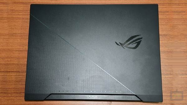 Asus ROG Zephyrus Duo 15 SE GX551 Design Asus ROG Zephyrus Duo 15 SE GX551 Design