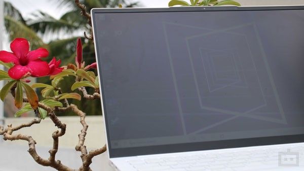 Lenovo Yoga Slim 7i Carbon: Smart IR Camera Is Impressive Lenovo Yoga Slim 7i Carbon: Smart IR Camera Is Impressive