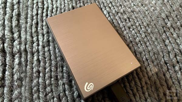 Seagate One Touch HDD Design: Lightweight Build And Frame Seagate One Touch HDD Design: Lightweight Build And Frame