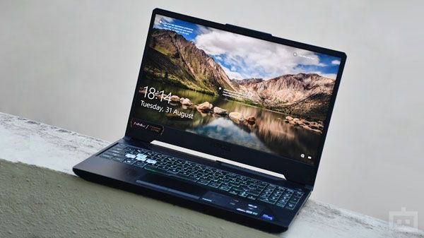 Asus TUF Gaming F15 Design: Typical TUF Style Asus TUF Gaming F15 Design: Typical TUF Style