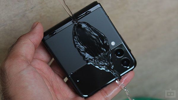 Galaxy Z Flip 3 Design Galaxy Z Flip 3 Design