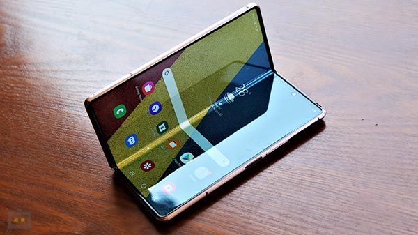 Samsung Galaxy Z Fold2 5G, (37% Off) Samsung Galaxy Z Fold2 5G, (37% Off)