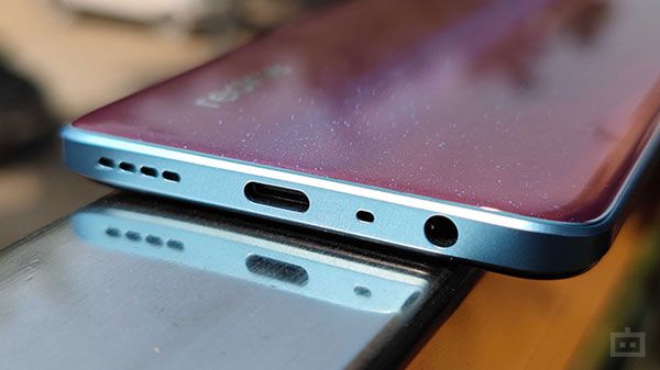 No microSD Card & No IP Ratings No microSD Card & No IP Ratings
