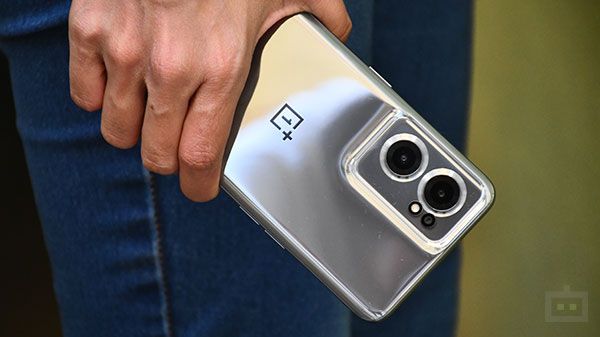 OnePlus Nord CE 2 5G Review: Design OnePlus Nord CE 2 5G Review: Design