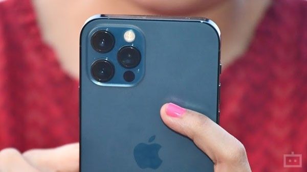 Apple iPhone 13 Pro (128 GB Storage, Sierra Blue) Apple iPhone 13 Pro (128 GB Storage, Sierra Blue)