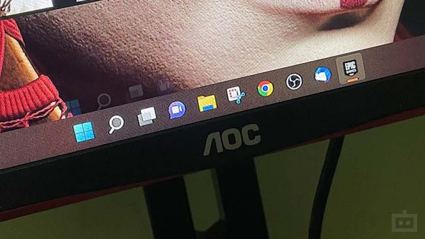 AOC 24G2U Gaming Monitor Review: Design AOC 24G2U Gaming Monitor Review: Design