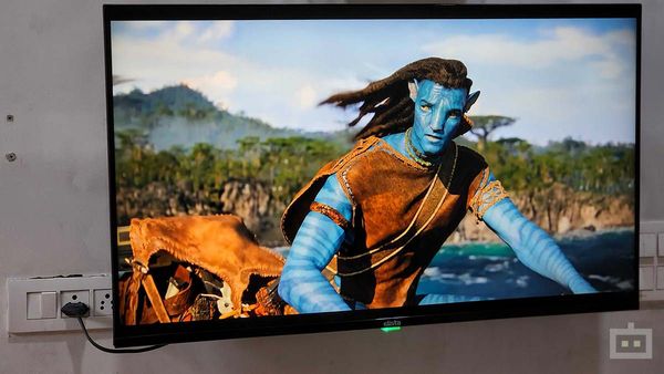 Elista 43-inch 4K Smart TV Display Elista 43-inch 4K Smart TV Display