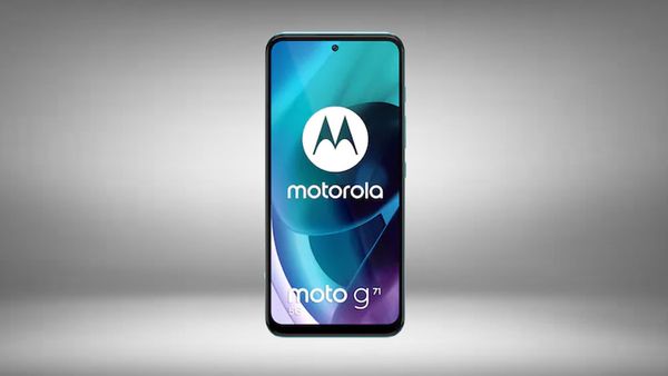 Moto G71 5G ( Li-Po 5000 mAh Battery with 30W Fast charging) Moto G71 5G ( Li-Po 5000 mAh Battery with 30W Fast charging)