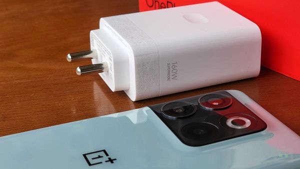 OnePlus 10T Battery & Fast-Charging OnePlus 10T Battery & Fast-Charging