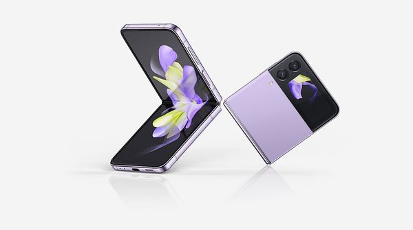 Samsung Galaxy Z Flip4 5G Samsung Galaxy Z Flip4 5G