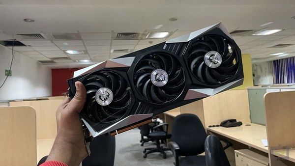 MSI Radeon RX 6750XT Gaming X Trio Gaming Trio Design MSI Radeon RX 6750XT Gaming X Trio Gaming Trio Design