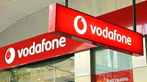 Vodafone join hands with Amazon Vodafone join hands with Amazon
