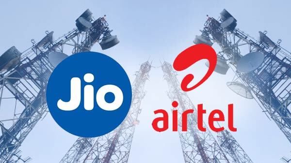Spectrum Auction: Reliance Jio And Airtel Might Buy More Airwaves Spectrum Auction: Reliance Jio And Airtel Might Buy More Airwaves