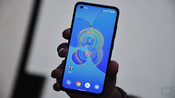 Asus 8Z First Impression: Good, Bad, And X-Factor Asus 8Z First Impression: Good, Bad, And X-Factor