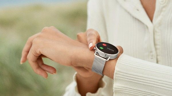 Fossil Skagen Falster Gen 6 Smartwatch Launched With WearOS 2 Fossil Skagen Falster Gen 6 Smartwatch Launched With WearOS 2