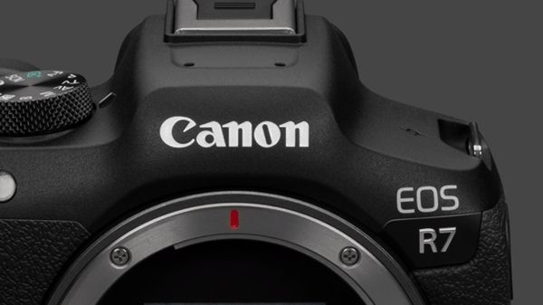 Canon EOS R7, EOS R10 Mirrorless Cameras With APS-C Sensor Launched Canon EOS R7, EOS R10 Mirrorless Cameras With APS-C Sensor Launched