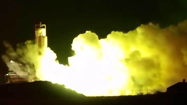 SpaceX Raptor Rocket Engine Explodes During Testing; What's the Cause? SpaceX Raptor Rocket Engine Explodes During Testing; What's the Cause?