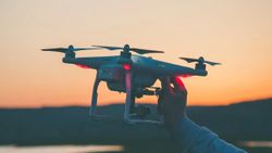 Drone વાપરતા પહેલા જાણી લેજો નિયમ, નહીં તો થઈ જશે લાખોનો દંડ