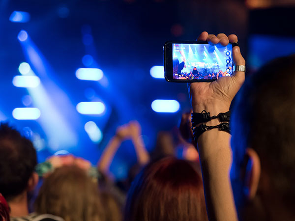 લાઈવ વીડિયો