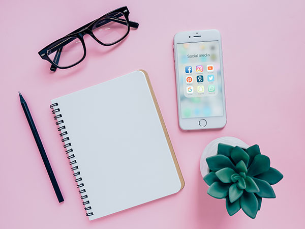 એડ બનાવવી