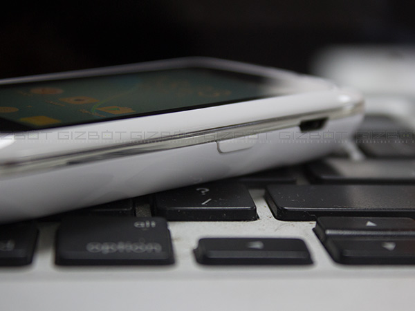 ડ્યુઅલ સિમ સ્લોટ