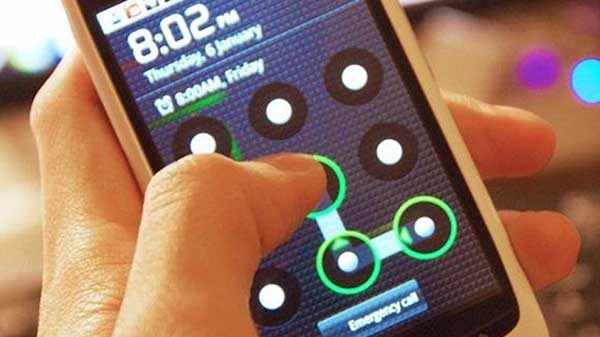 જો તે લૉક થઈ જાય તો તમારા Android સ્માર્ટફોનને અનલૉક કેવી રીતે કરવું જો તે લૉક થઈ જાય તો તમારા Android સ્માર્ટફોનને અનલૉક કેવી રીતે કરવું