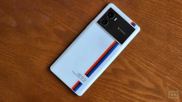 iQOO Quest Days Saleમાં ફોન પર 10 હજારનું ડિસ્કાઉન્ટ, જાણો ડિટેઈલ્સ 