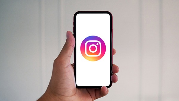 Instagram પર વાંચો મેસેજ, સામેના વ્યક્તિને ખબર પણ નહીં પડે