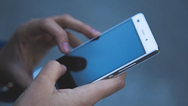 જૂનો ફોન નકામો થઈ ગયો છે? તેનાથી થઈ શકે છે આ 10 મહત્વના કામ